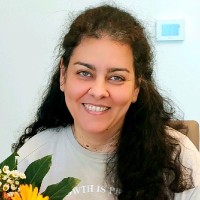 Mónika Pál Email