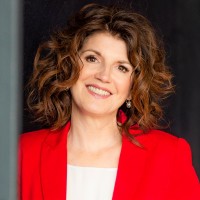 Stephanie Robrecht Email