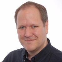 Daniel Axmacher Email