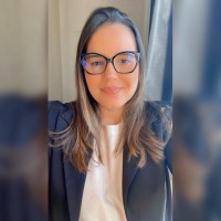 Larissa Negreiros Email
