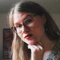 Julia Lindblom Email