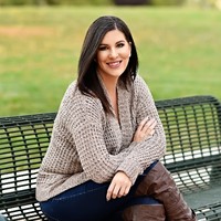 Luxury Real Estate Advisors Employee Lindsay D's profile photo