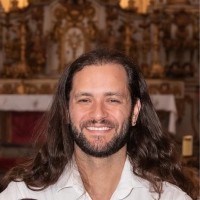 Lucas André Email