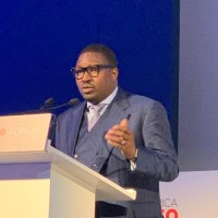 E-mail e número de telefone de Samba Bathily