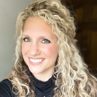 Julie Wright Realty Group Employee Lindsey Ewing's profile photo
