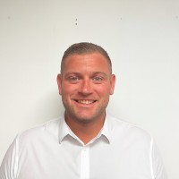 Made by Oomph Employee Joe Pickup's profile photo