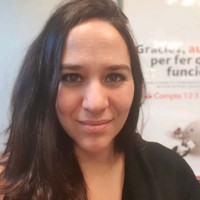 Laura Robles Email