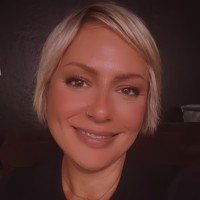 Professional Community Management (PCM) Employee Lucinda Molina-Romero's profile photo