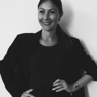 Julia Seiffert Email & Phone Number