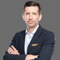 Alexander Mach Email
