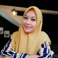Mira Desliana Email & Phone Number