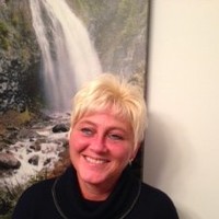 Kelly Holewinski Email & Phone Number
