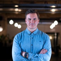 E-mail e número de telefone de Tim Axe