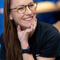 Amanda Favetti Email & Phone Number