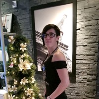 Sunset Converting Corp Employee Isabelle Page's profile photo