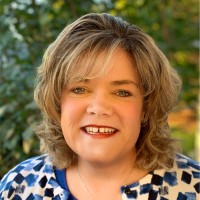 Laurie Vujnov Email & Phone Number