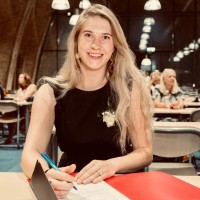 Romy Arends Email & Phone Number