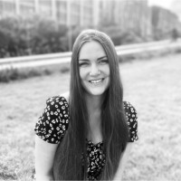 Bianka Muszáj Email