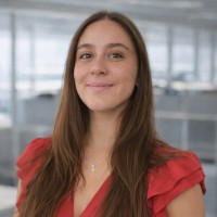 Ángela de la Cerda Email