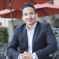 dialogEDU Employee Vinnie Torralbes's profile photo