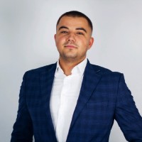 Rafal Majewski Email