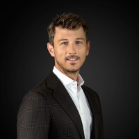 Fabian Rüegg Email