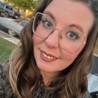 BlueThread Services Employee Jenni-Lin Yant's profile photo