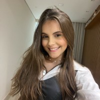 Nathália Gonçalves Email