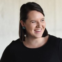 Adele Langusch Email