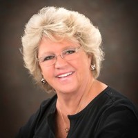 Sue Hanna Email & Phone Number