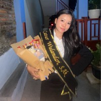 RoomMe Employee Catur Wulandari's profile photo