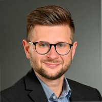 Konstantin Breuer Email