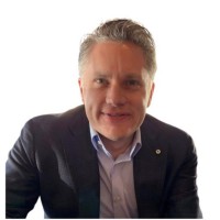 Edina Realty Employee Darren Benoit's profile photo