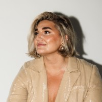 Dana Szymkowiak Email & Phone Number