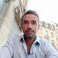 Arnaud R. Email