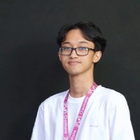 Solitaire Employee Farrely Firenza's profile photo