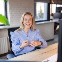 Nicky Roescher Email