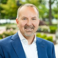 Derek Hull Email & Phone Number