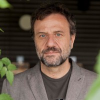 E-mail e número de telefone de Krasen Kyurkchiev