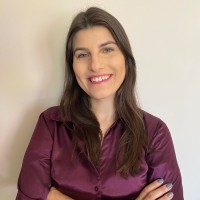 Bruna dela Costa Email