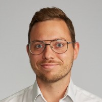 Ask Møller Email