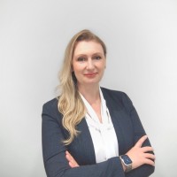 Karolina Janasek Email