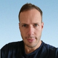 Oliver Clowsley Email & Phone Number