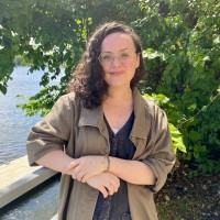 Beth Castle Email & Phone Number