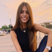 Claudia De Oña Email