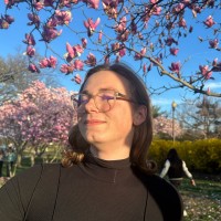 Amphibian Stage Employee Lili Johnson's profile photo
