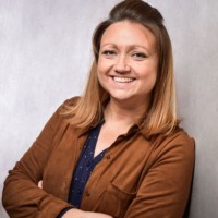 Nelli Kaiser Email