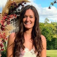 Hannah Correia-Walliss Email