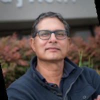 Email e telefono di Safwan Shah