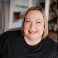 Silver Threads, LLC Employee Julie Mills's profile photo